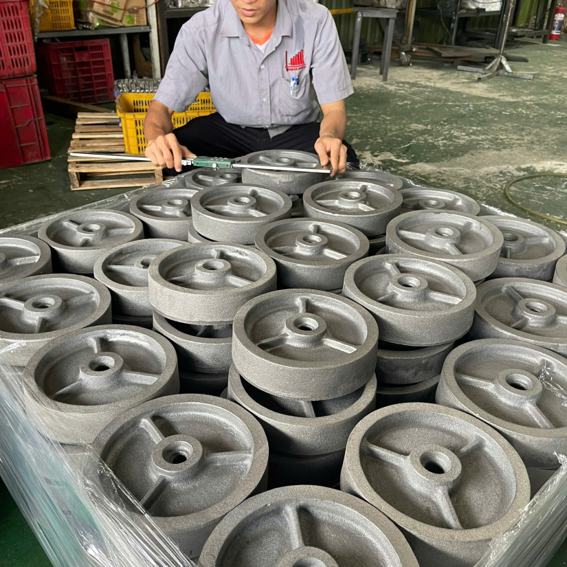 BÁNH XE ĐÚC Ø210*50MM 