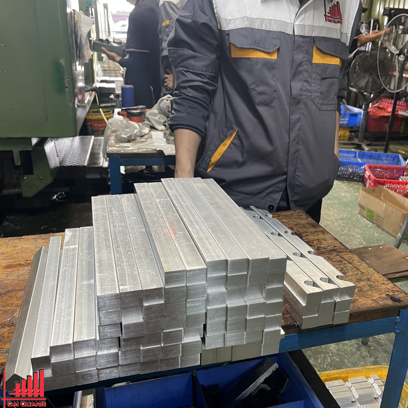 LINH KIỆN NHÔM THEO BẢN VẼ #GiaCongNhomCNC 